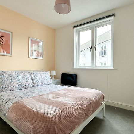 Luxury 2 Bedroom City Centre Apartment - Secure Parking - Amazing Location! Canterbury Zewnętrze zdjęcie