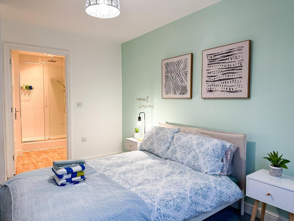 Luxury 2 Bedroom City Centre Apartment - Secure Parking - Amazing Location! Canterbury Zewnętrze zdjęcie